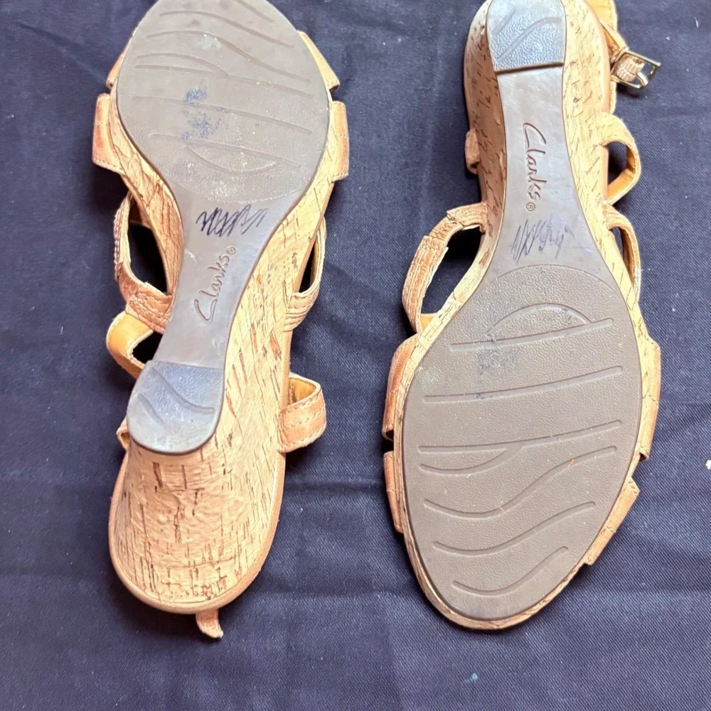 Clarks Bendables Tan Leather Beaded Cork Wedge Sandals Womens‎ 8.5M